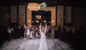 bouquet toss wedding traditions