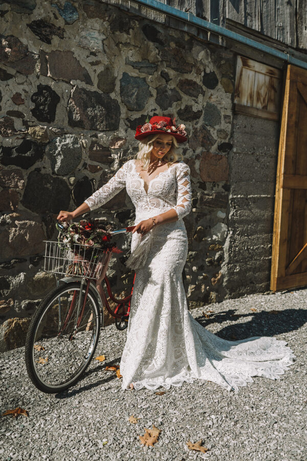 barn wedding bride outfit inspo