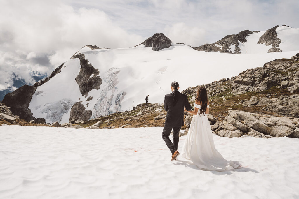 Real wedding: a walk in the clouds - Today's Bride