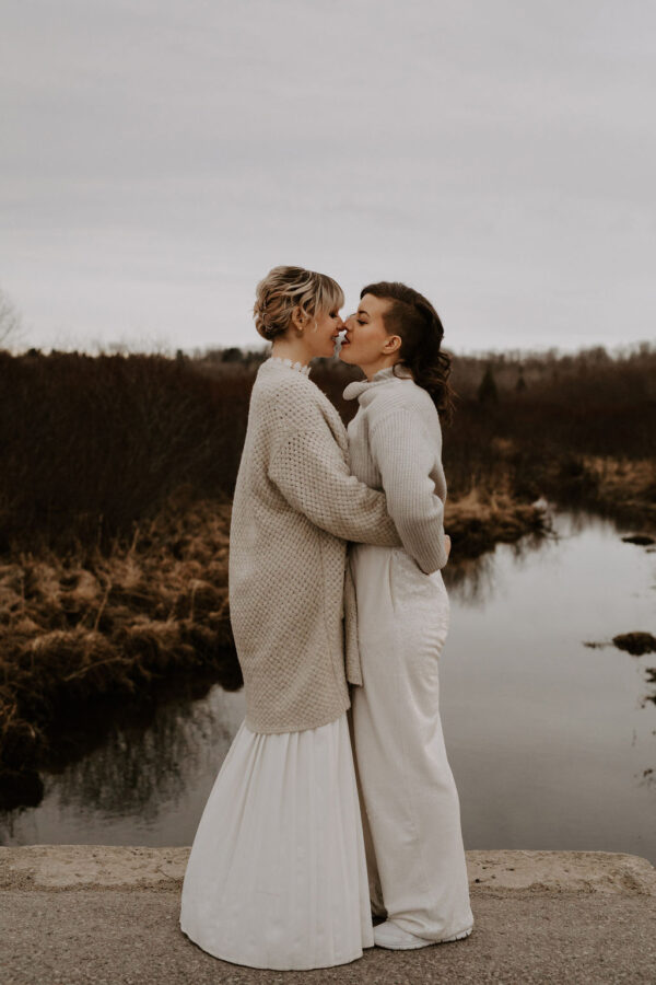 wedding inspo brides kissing