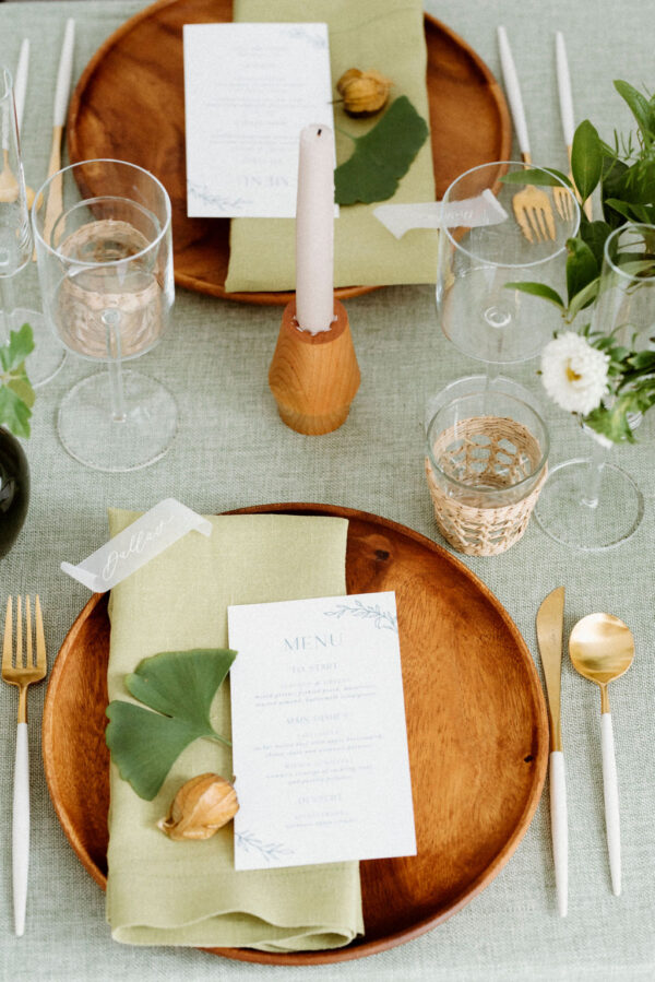 green wedding table inspo