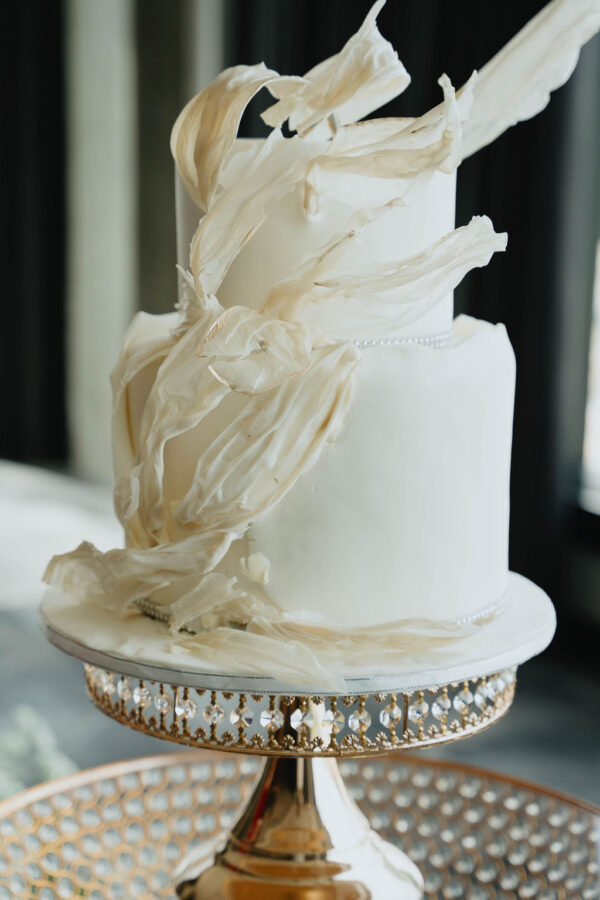 hotel wedding cake