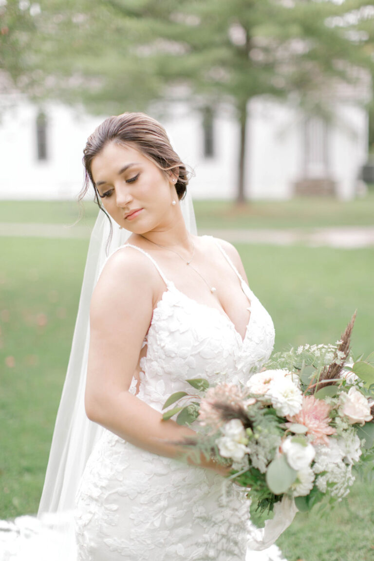 Clean & elegant: inspiration for timeless wedding décor - Today's Bride