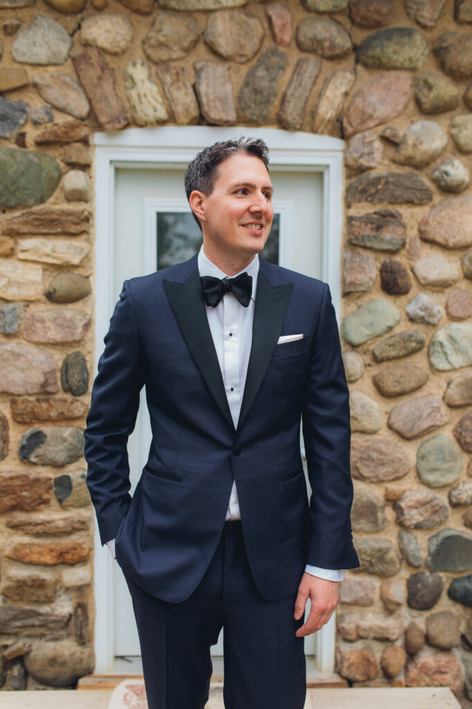 True blue a pretty outdoor wedding in Ontario Today's Bride