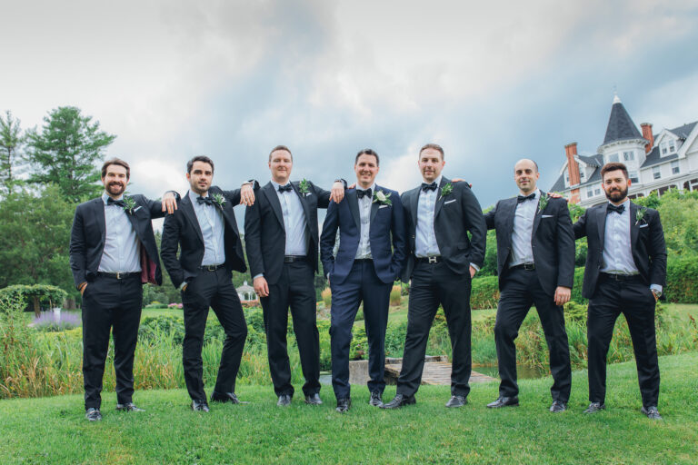 True blue a pretty outdoor wedding in Ontario Today's Bride