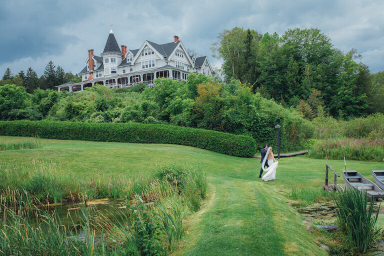 True blue a pretty outdoor wedding in Ontario Today's Bride