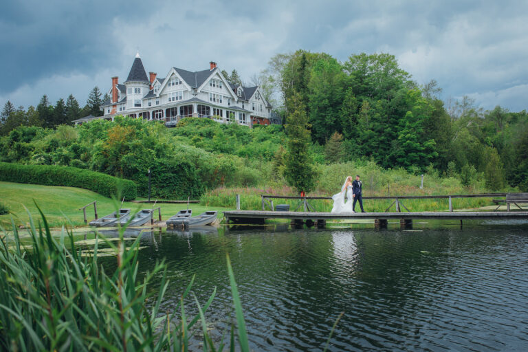 True blue a pretty outdoor wedding in Ontario Today's Bride