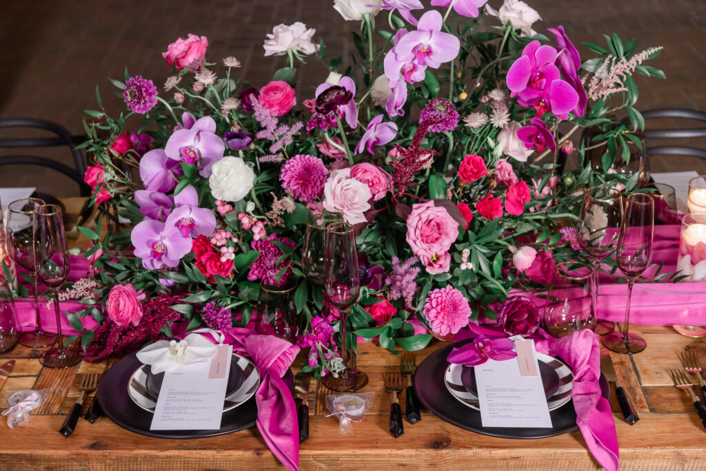 bold wedding colours fuschia wedding flowers bold 2024 wedding trends