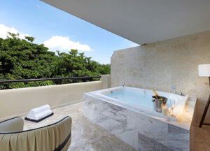 TRS Yucatan Hotel - Junior suite jacuzzi terrace poolside