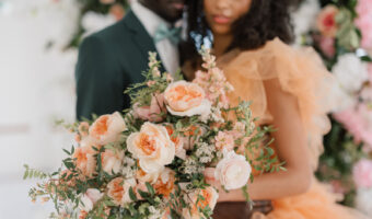 Blush and peach bridal bouquet a hot wedding colours trend