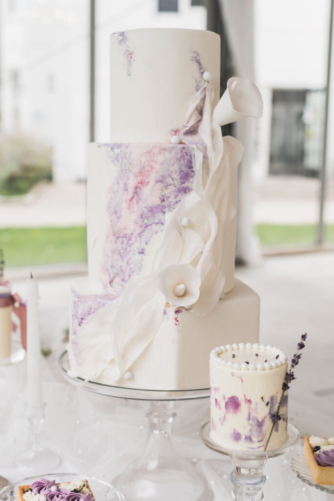 beautiful wedding cake with lilac and purple details
