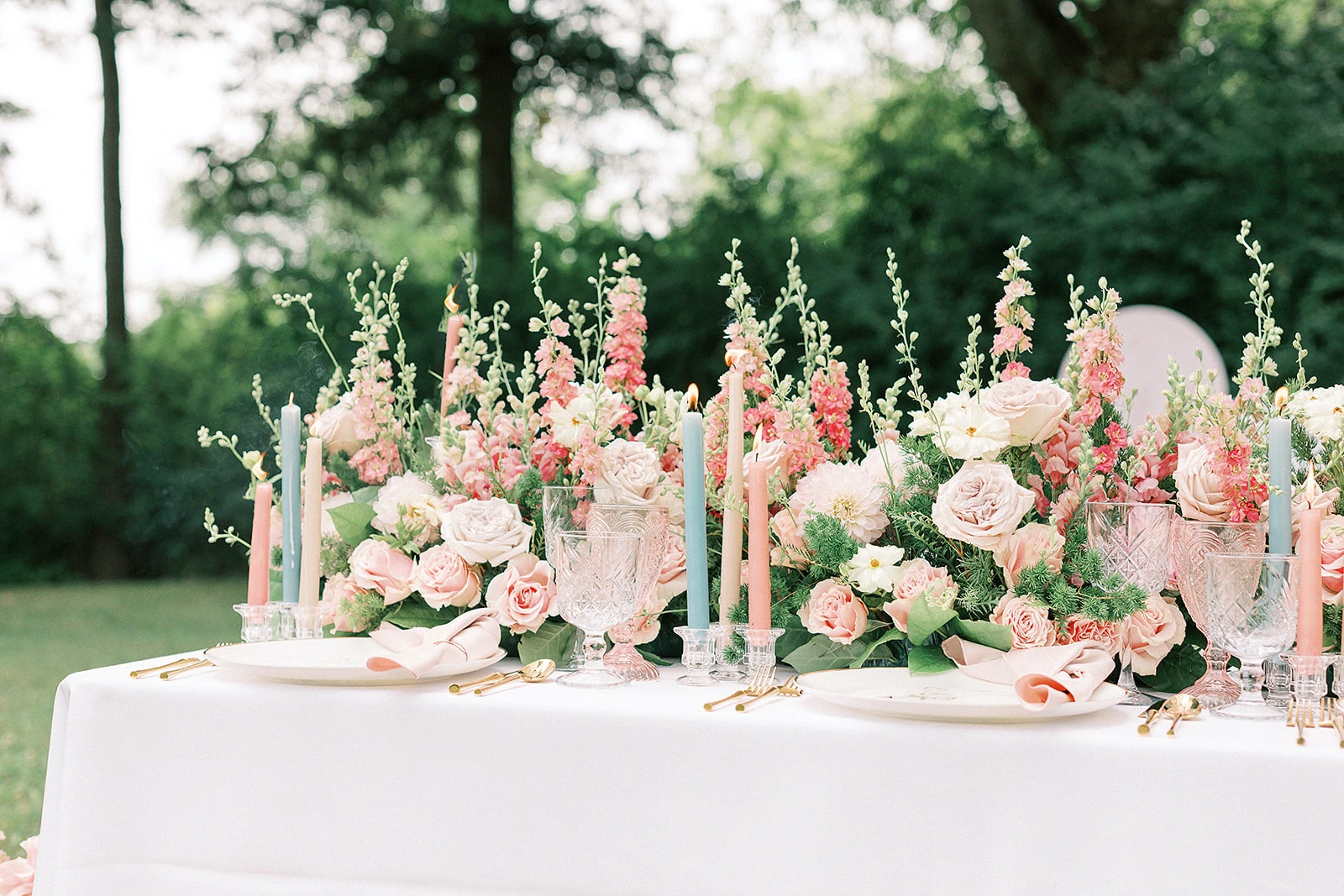 Beautiful summer wedding table