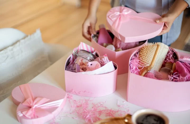 pink bridesmaid proposal box ideas