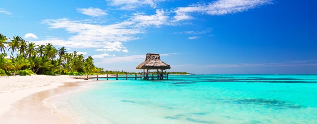 serene beach in Punta Cana perfect for sustainable weddings