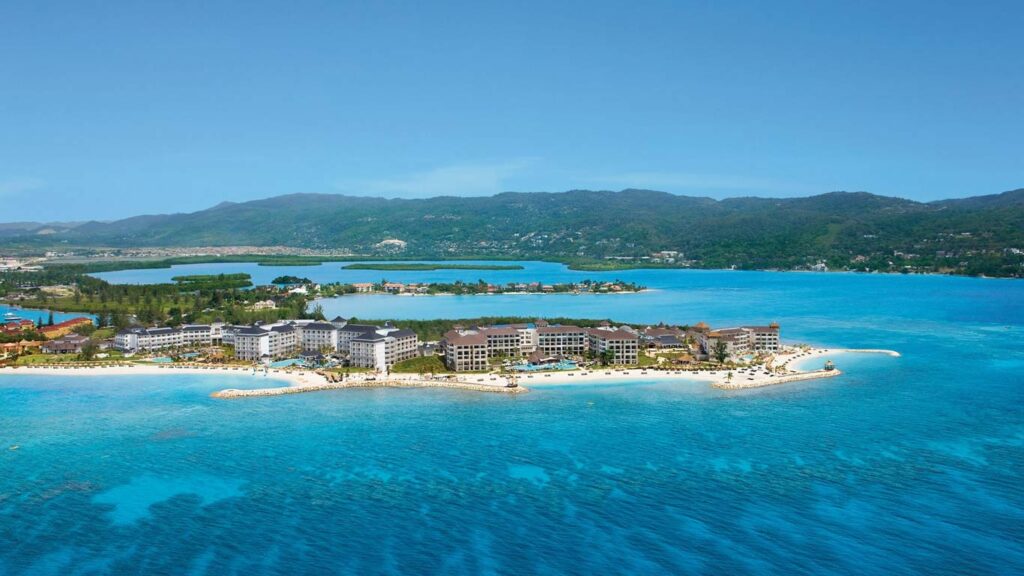 honeymoon in Jamaica at Secrets St James Montego Bay