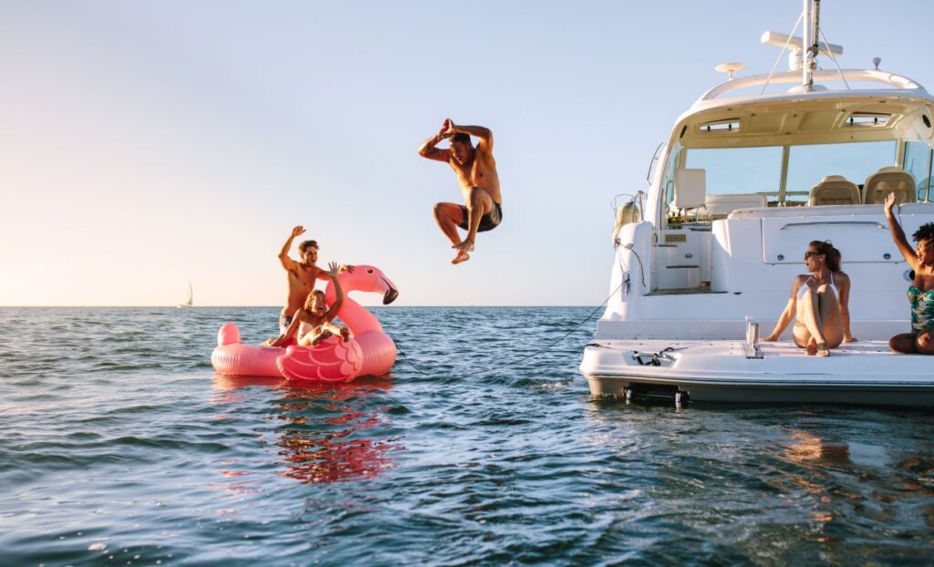 buddymoon yacht trip for group honeymoon