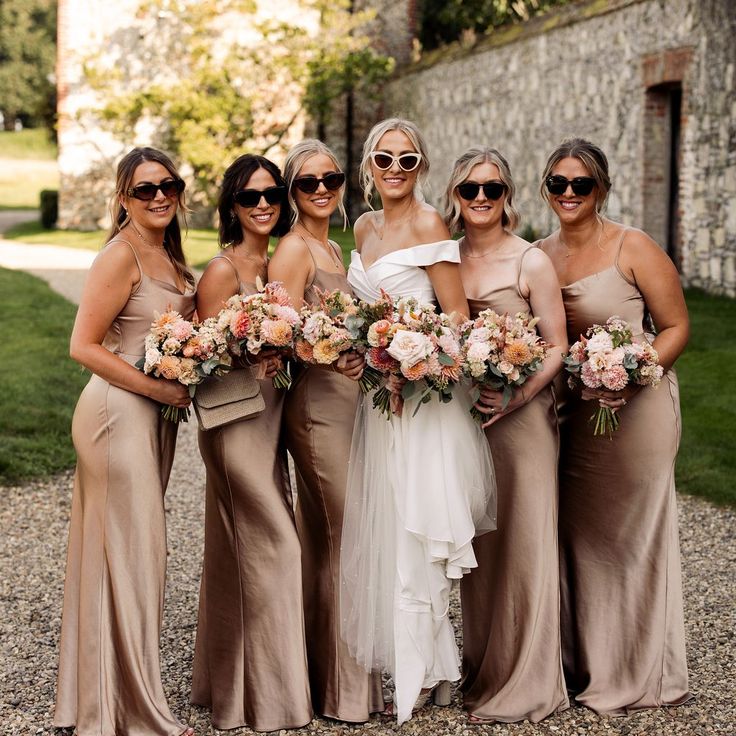 Mocha Mousse Pantone's wedding colour of the year