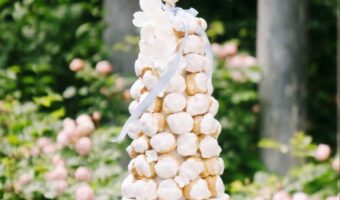 unbelievable wedding cake trends Croquembouche