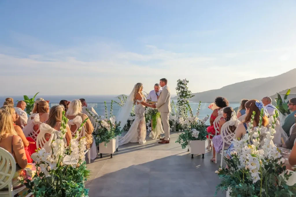intimate wedding on the cliff with ocean backdrop smaller can be better weddings