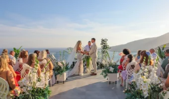 intimate wedding on the cliff with ocean backdrop smaller can be better weddings
