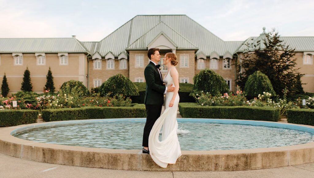 Taylor and Richard wedding portrait at Chateau-des-Charmes