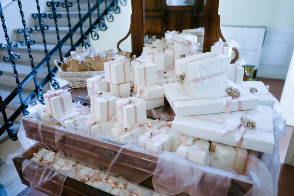 wedding gift table
